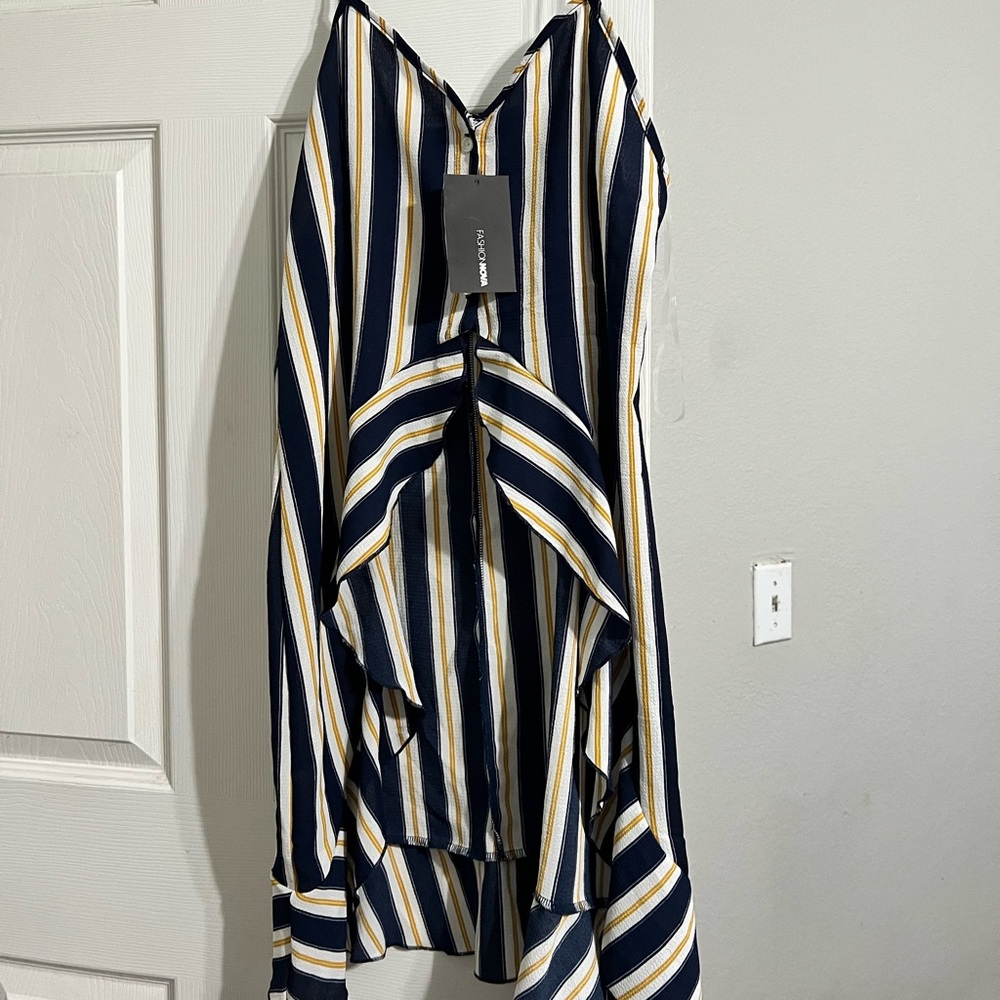 ❌❌SOLD❌❌ Manchester By The Sea Tank In navy & mauve - Picture 5 of 10